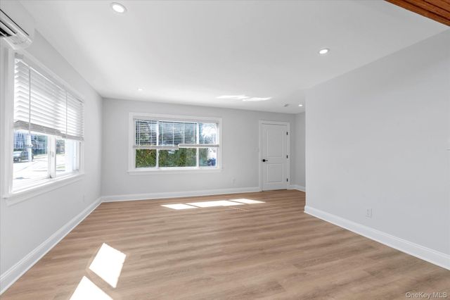 71 Haven Avenue Lower, Port Washington, NY 11050