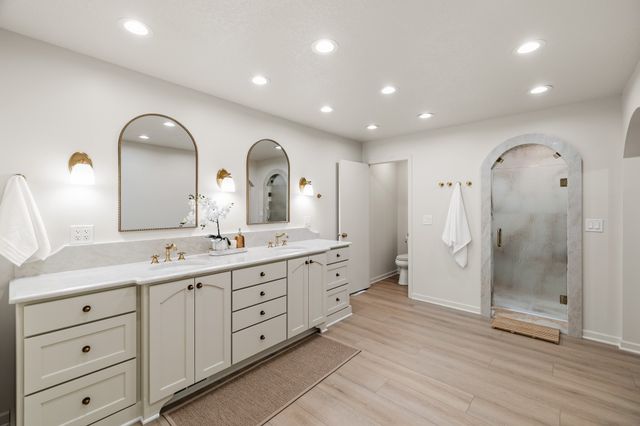 4119 Timberwood Drive, West Des Moines, IA 50265