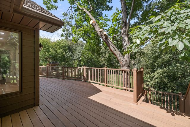 4119 Timberwood Drive, West Des Moines, IA 50265