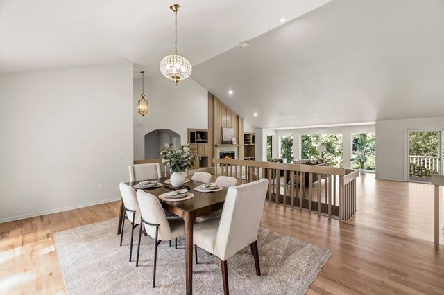 4119 Timberwood Drive, West Des Moines, IA 50265