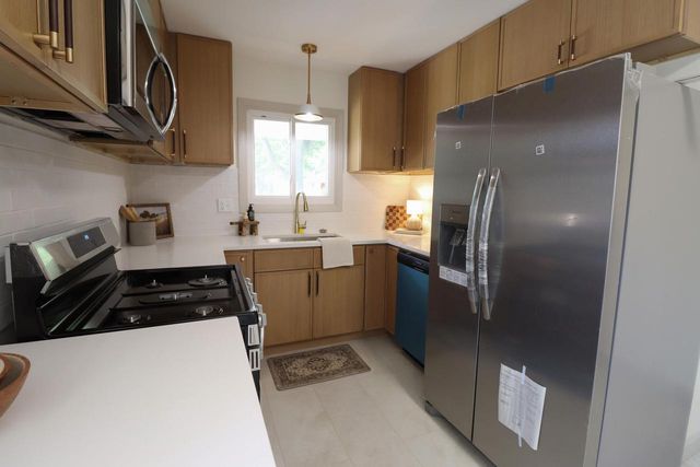 6520 N 56th STREET, Milwaukee, WI 53223