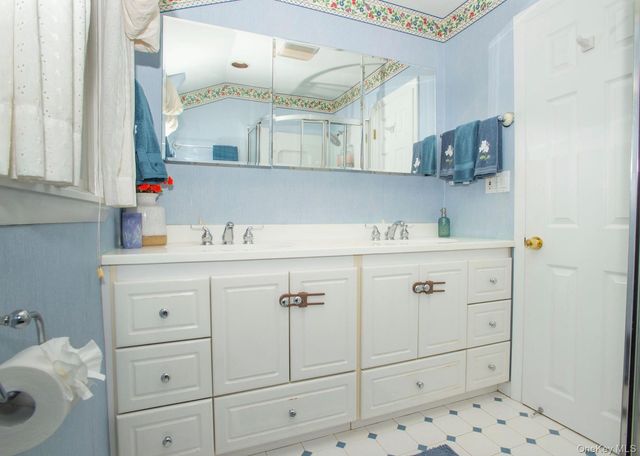 35 Prospect Road, Centerport, NY 11721