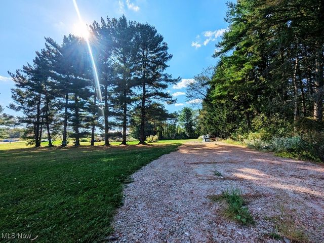 3198 Erhart Road, Litchfield, OH 44253