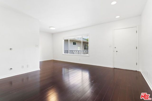 2002 4th Street 304, Santa Monica, CA 90405