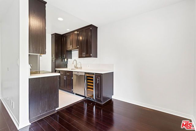 2002 4th Street 304, Santa Monica, CA 90405