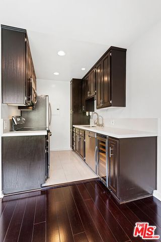 2002 4th Street 304, Santa Monica, CA 90405