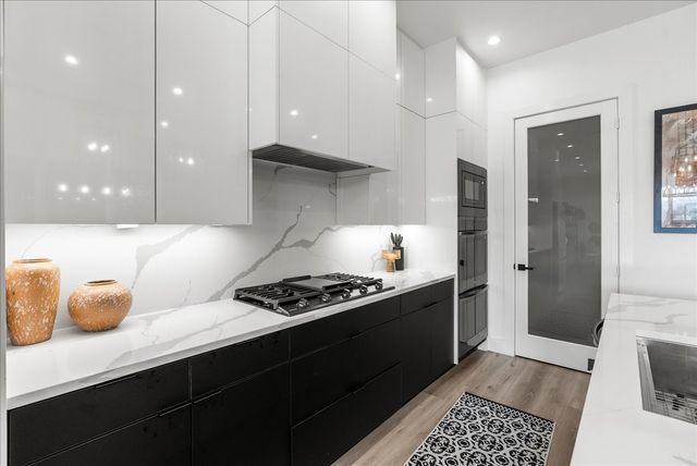 2132 Hondo Avenue, Dallas, TX 75219