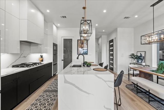 2132 Hondo Avenue, Dallas, TX 75219