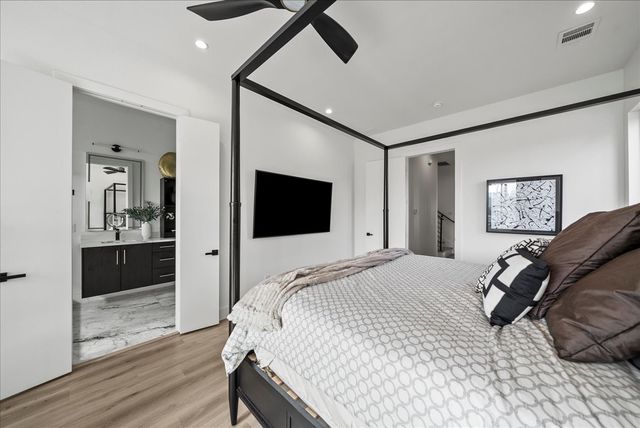 2132 Hondo Avenue, Dallas, TX 75219