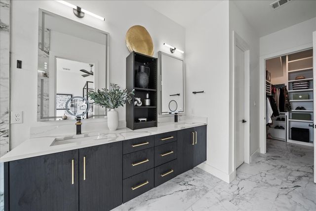 2132 Hondo Avenue, Dallas, TX 75219