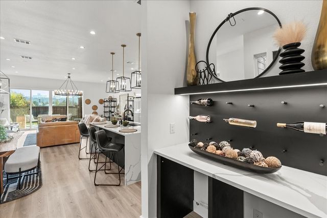 2132 Hondo Avenue, Dallas, TX 75219