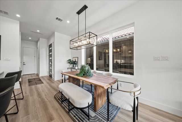 2132 Hondo Avenue, Dallas, TX 75219