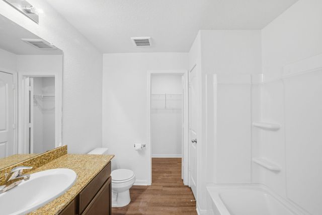 5017 Cressler LN 28G, Jarrell, TX 76537