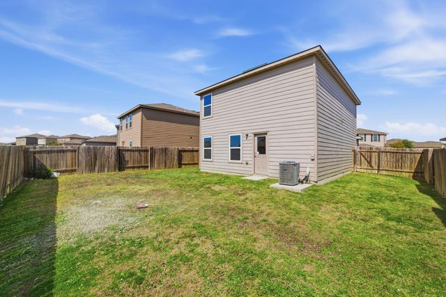5017 Cressler LN 28G, Jarrell, TX 76537