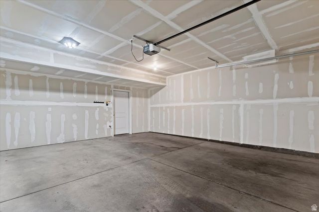 433 S 1580 E, Hyrum, UT 84319