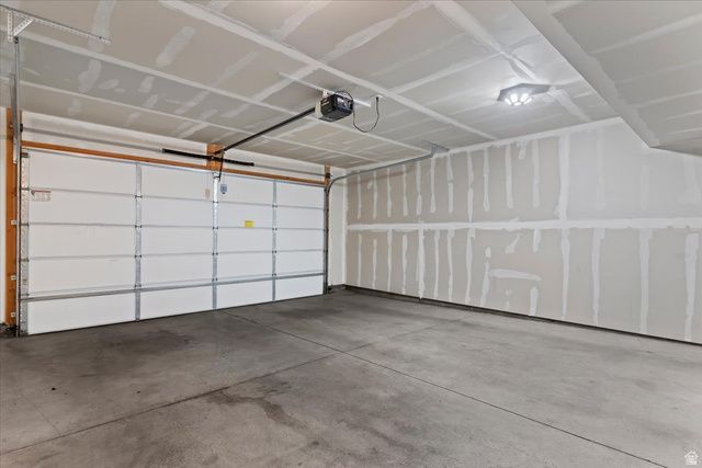 433 S 1580 E, Hyrum, UT 84319