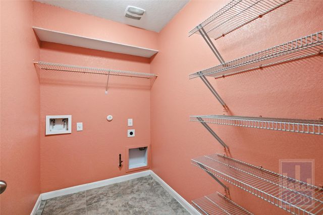432 Thunderstorm Ave, Lockhart, TX 78644
