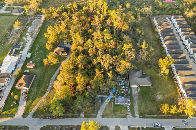 1620 Paul Quinn Street, Houston, TX 77091