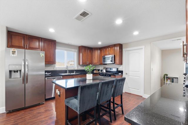 311 W El Camino, Sacramento, CA 95833