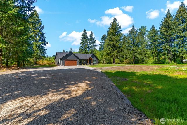 130 Gassman Road, Castle Rock, WA 98611