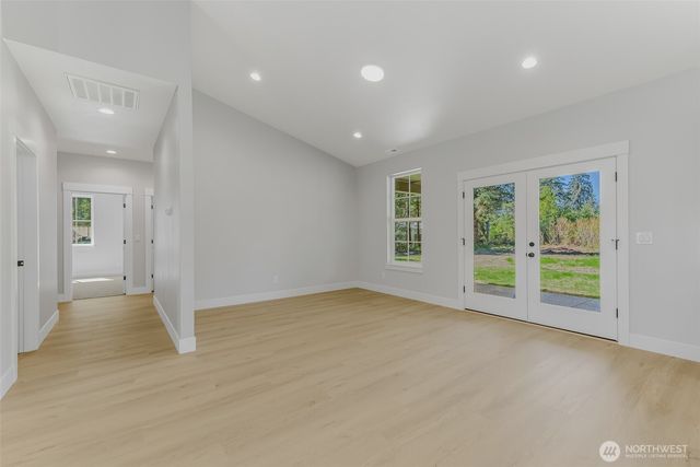 130 Gassman Road, Castle Rock, WA 98611