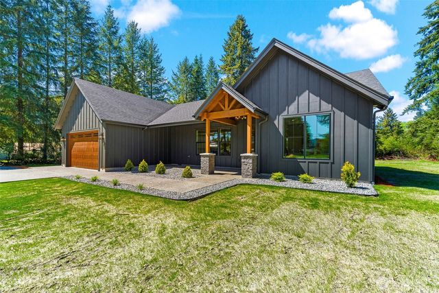 130 Gassman Road, Castle Rock, WA 98611
