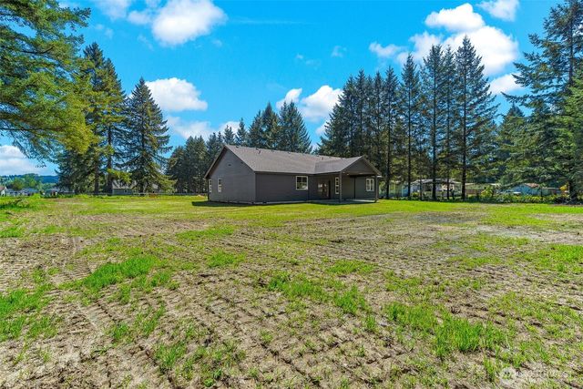 130 Gassman Road, Castle Rock, WA 98611