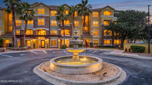 8539 GATE Parkway 9220, Jacksonville, FL 32216
