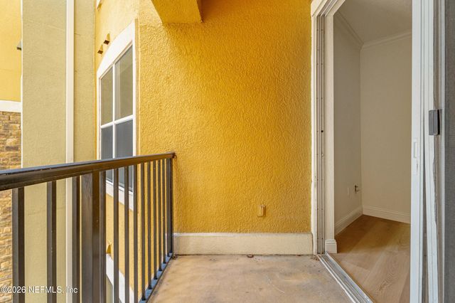 8539 GATE Parkway 9220, Jacksonville, FL 32216