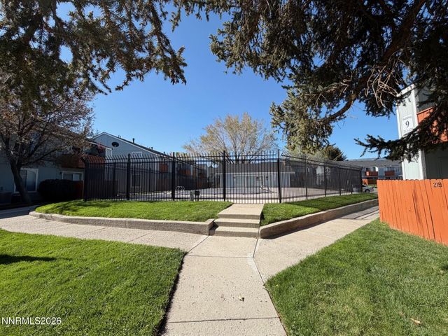 4608 Neil Road 215, Reno, NV 89502