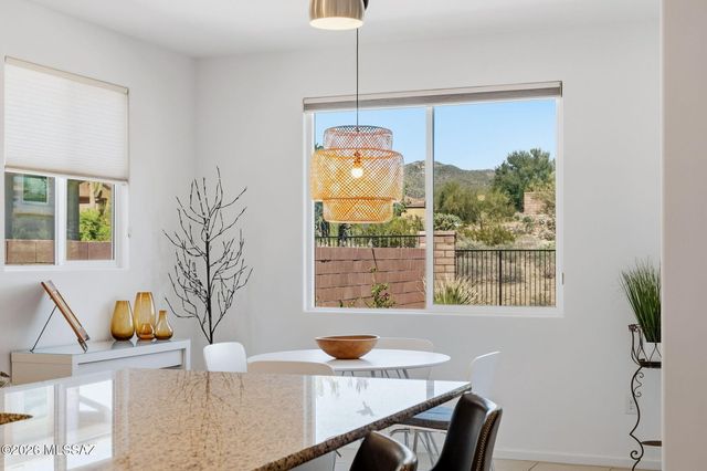 14162 N Silverleaf Lane, Marana, AZ 85658
