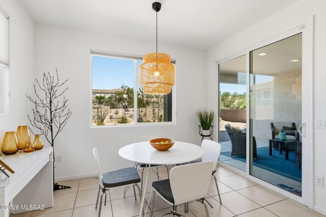 14162 N Silverleaf Lane, Marana, AZ 85658