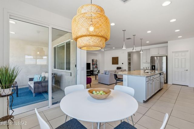 14162 N Silverleaf Lane, Marana, AZ 85658