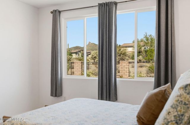 14162 N Silverleaf Lane, Marana, AZ 85658