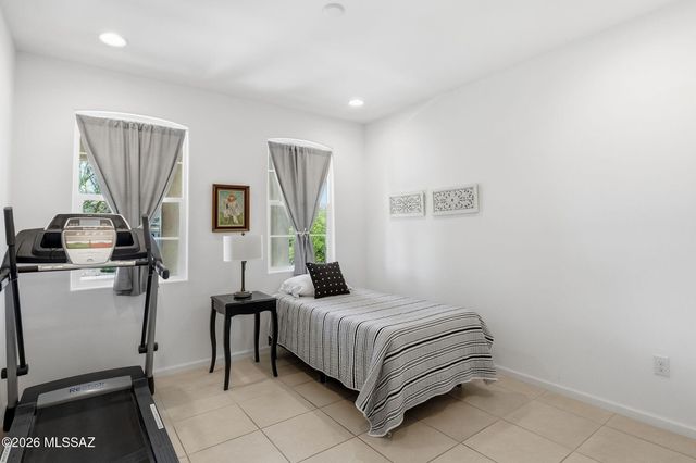 14162 N Silverleaf Lane, Marana, AZ 85658