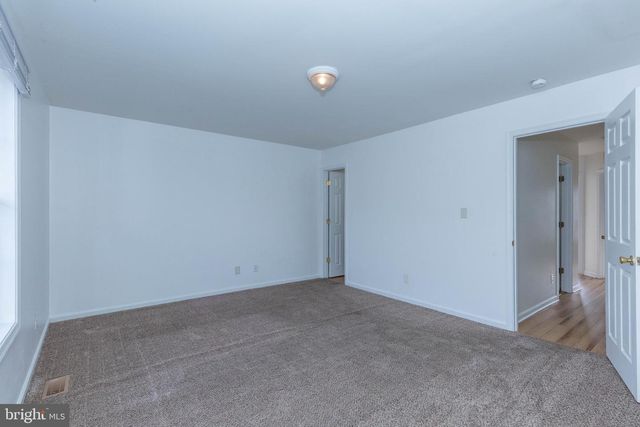 124 PONY CIR, Martinsburg, WV 25405