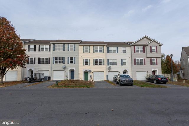 124 PONY CIR, Martinsburg, WV 25405