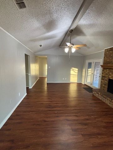 1418 Ridge Drive, Midlothian, TX 76065