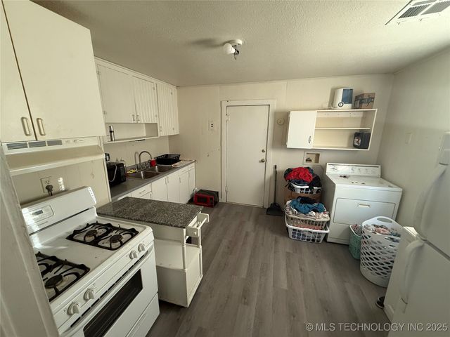 1809 Delaware, Muskogee, OK 74403