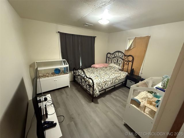 1809 Delaware, Muskogee, OK 74403