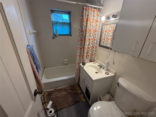 1809 Delaware, Muskogee, OK 74403