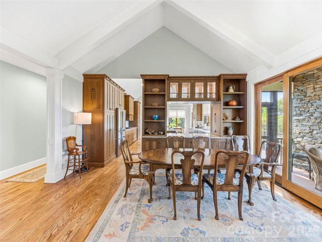 266 Stratford Road, Asheville, NC 28804