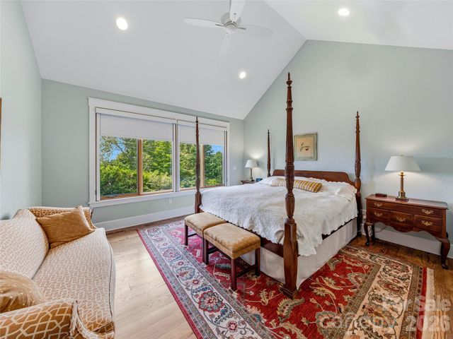 266 Stratford Road, Asheville, NC 28804
