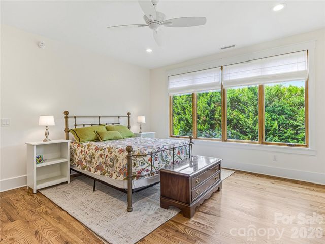 266 Stratford Road, Asheville, NC 28804