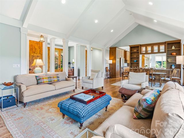 266 Stratford Road, Asheville, NC 28804