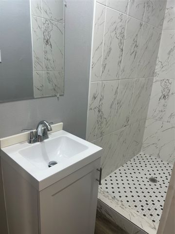 3705 Ellsmere Court, Fort Worth, TX 76103