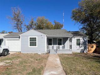 3705 Ellsmere Court, Fort Worth, TX 76103
