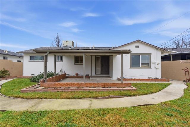 4056 Cornelia Way, North Highlands, CA 95660
