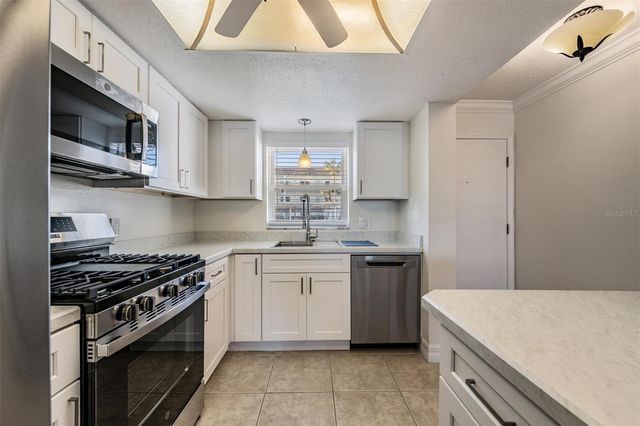 7 DUNOON PLACE 102, Dunedin, FL 34698