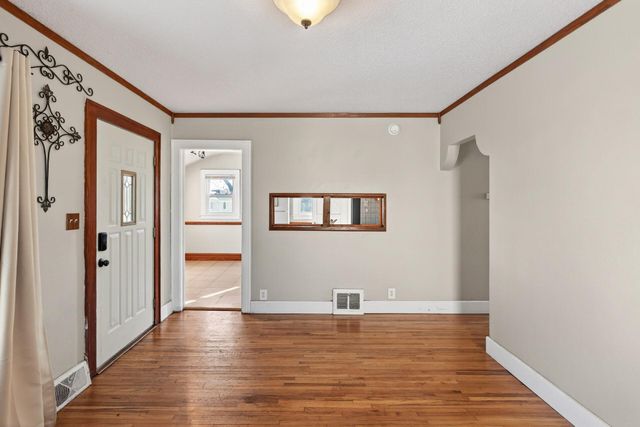 2069 Manitou Avenue, Saint Paul, MN 55119